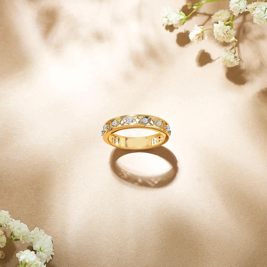 Axion Crest Gold & Diamond Ring