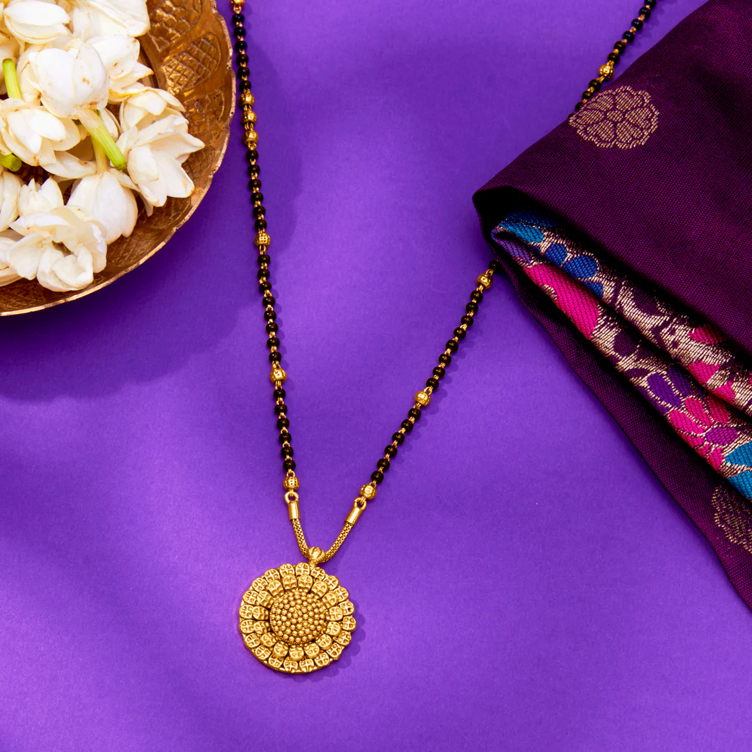 Circle of Grace Yellow Gold Modern Mangalsutra For Women