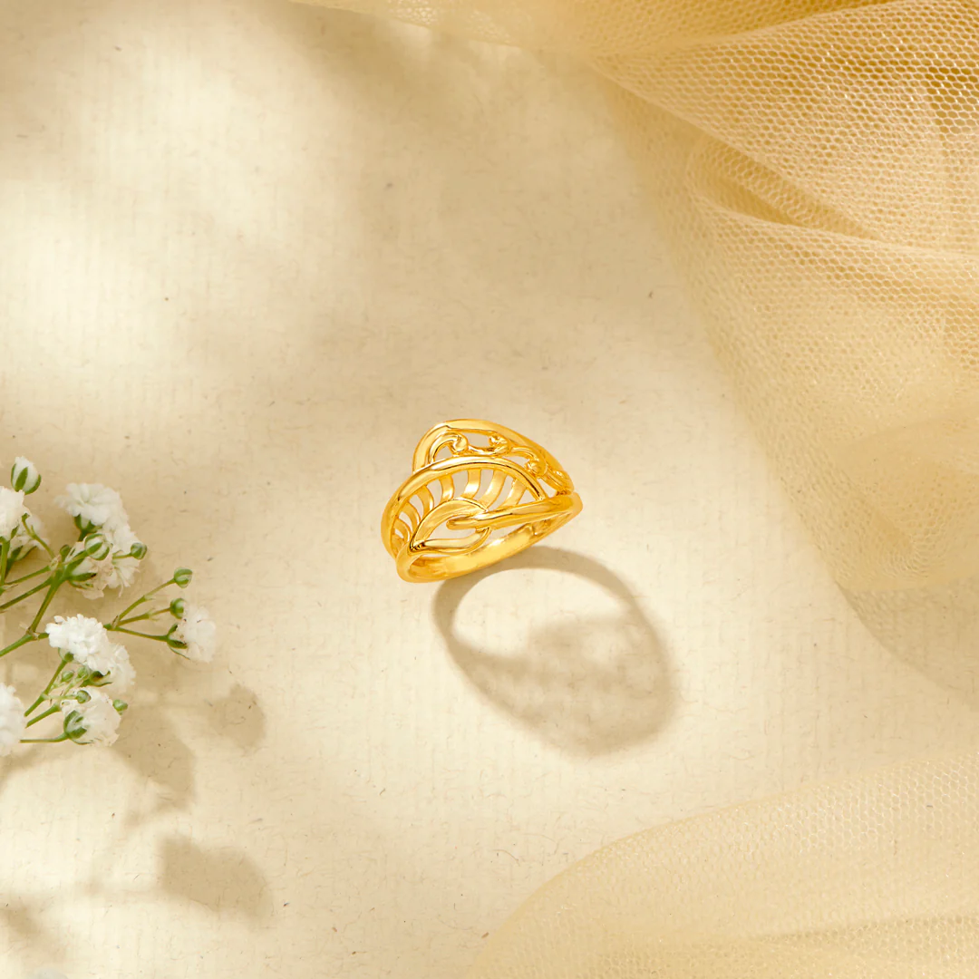 Elysian Twist Gold Fashion Ring For Women