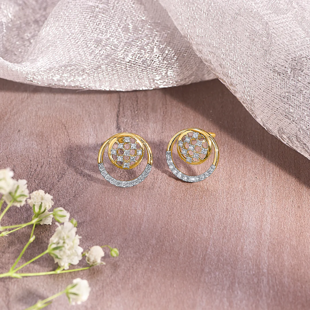 Florette Arc Gold & Diamond Stud Earring
