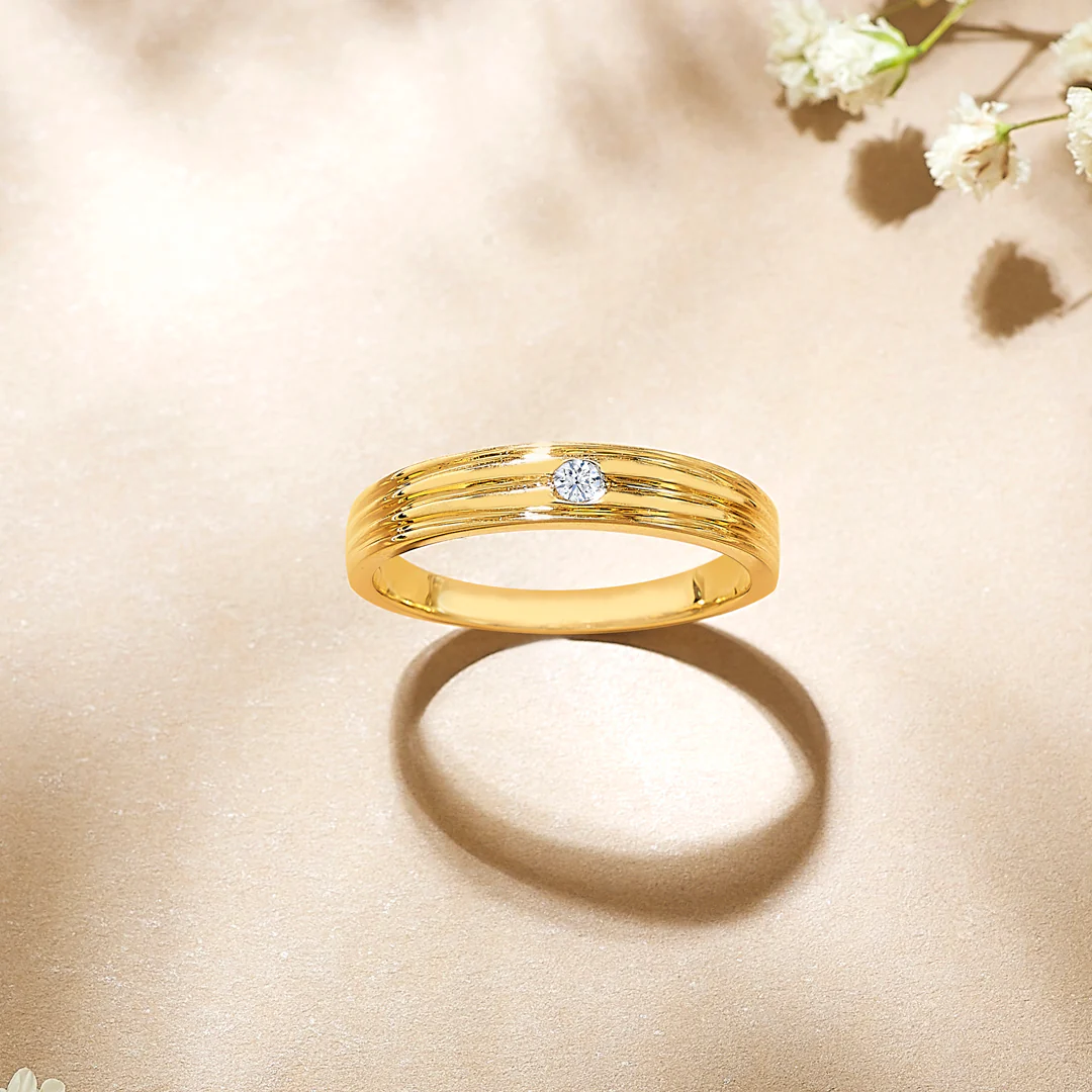 Kyro Strip Gold & Diamond Ring