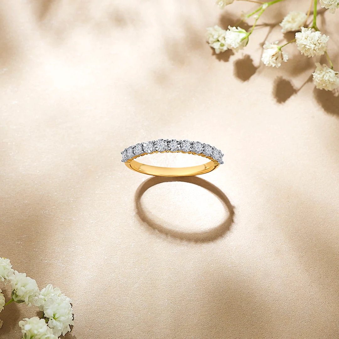 Lustre Line Gold & Diamond Ring