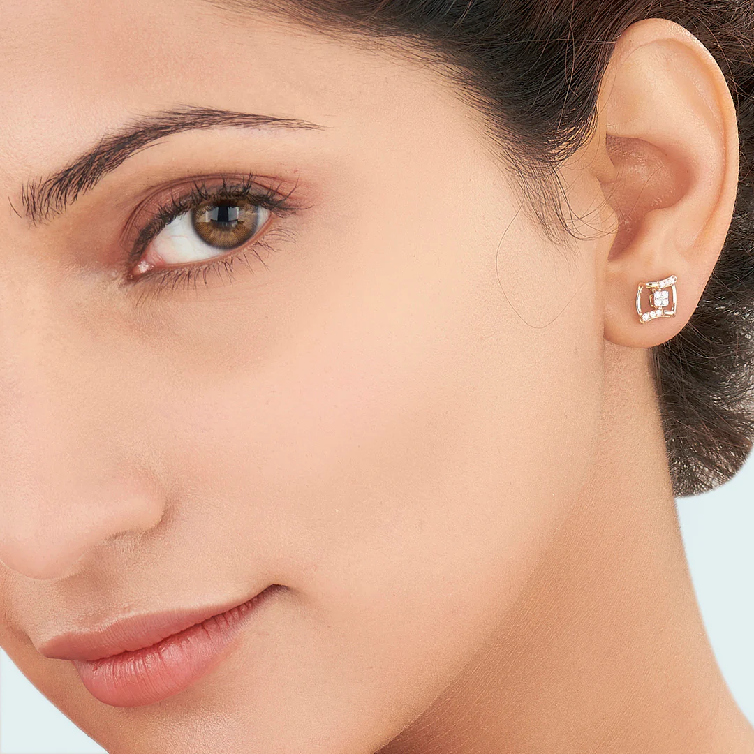 Majestic Frame Yellow Gold Stud Earring for Women