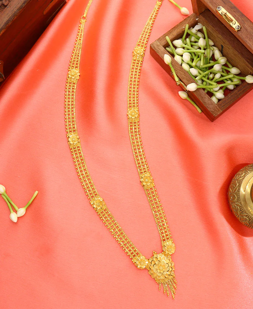 Ornamental Grace Yellow Gold Necklace For Women - Image 3