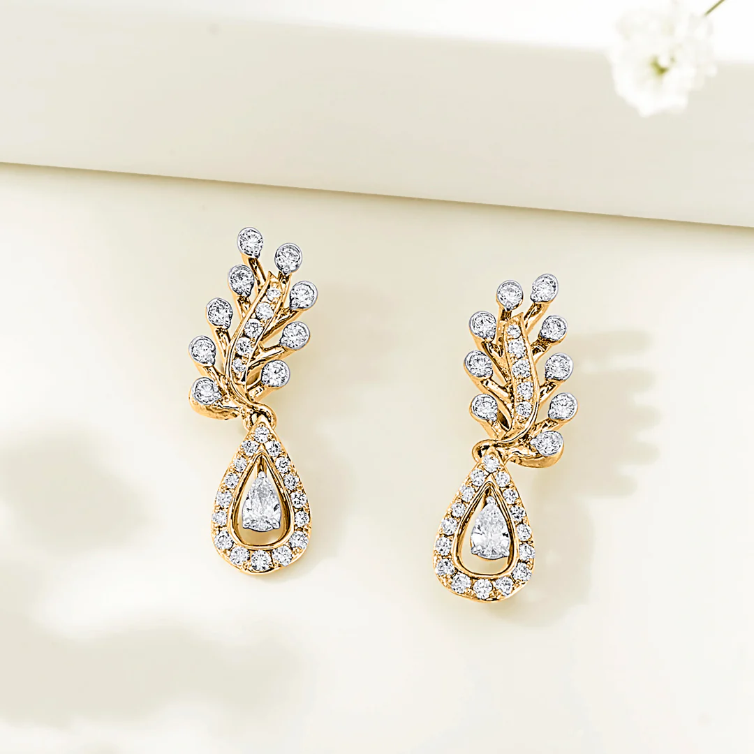 Ornate Droplet Yellow Gold Dangler Earring for Women