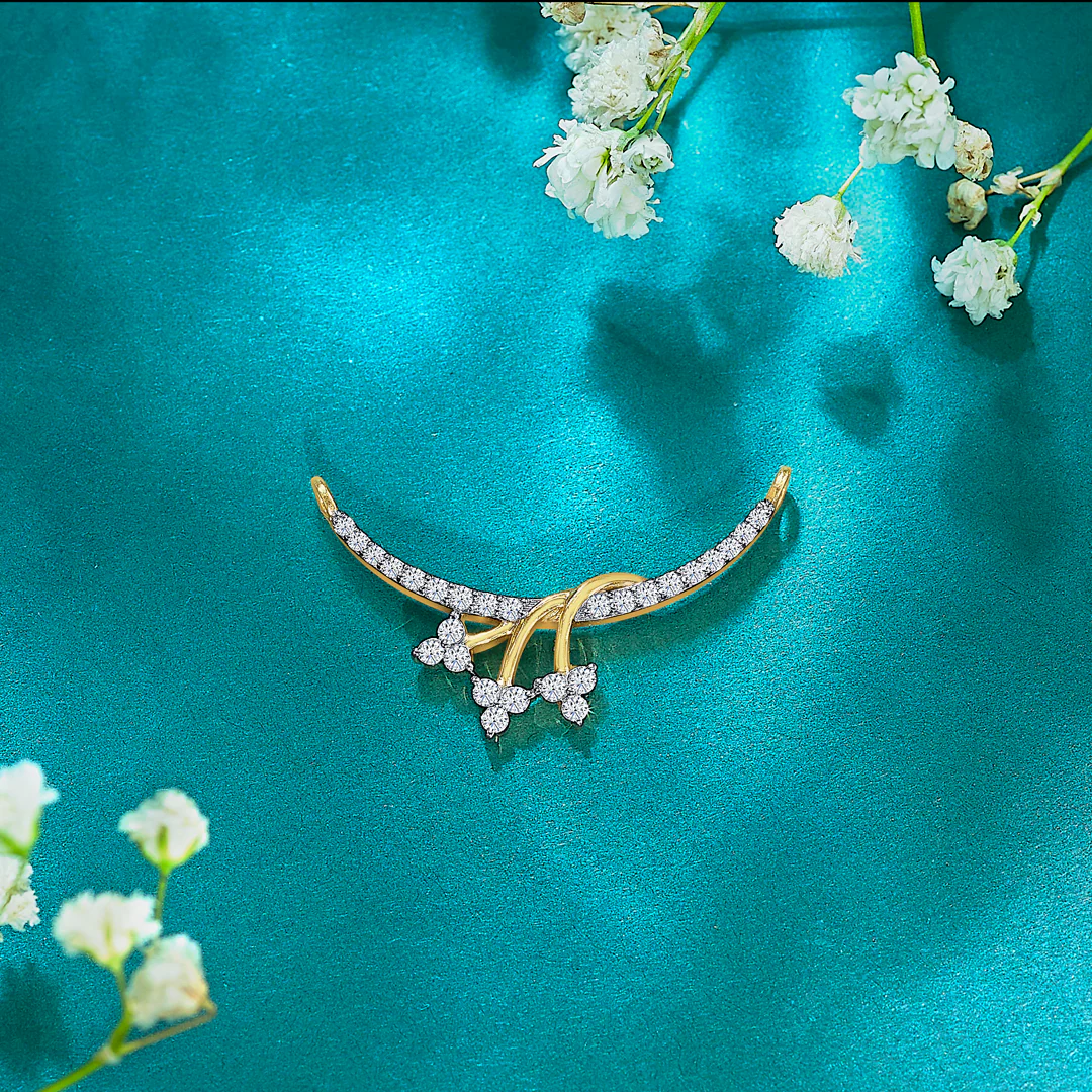 Overlapping Twig Yellow Gold & Diamond Tanmaniya Mangalsutra For Women