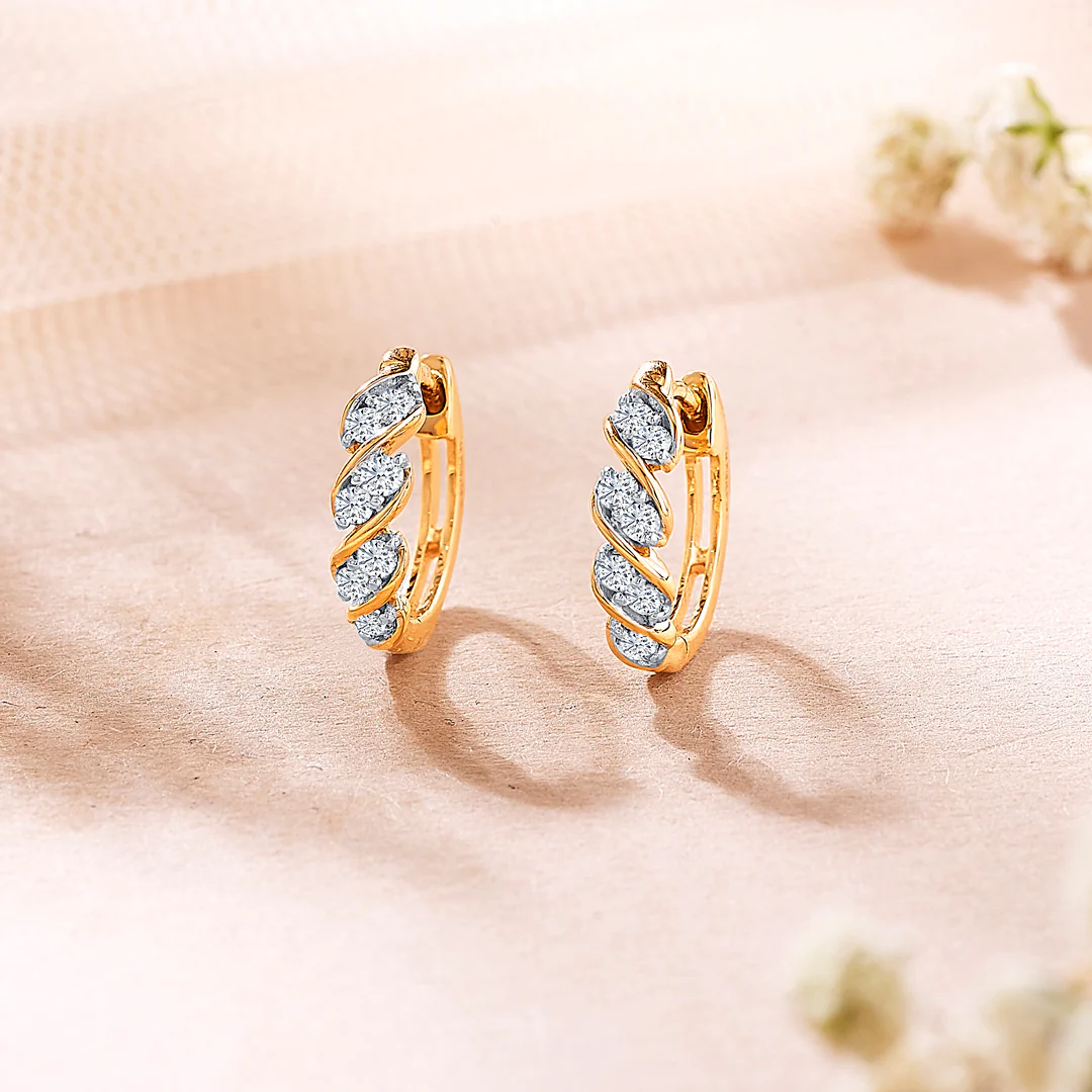 Petals Yellow Gold & Diamond Stud Earring For Women