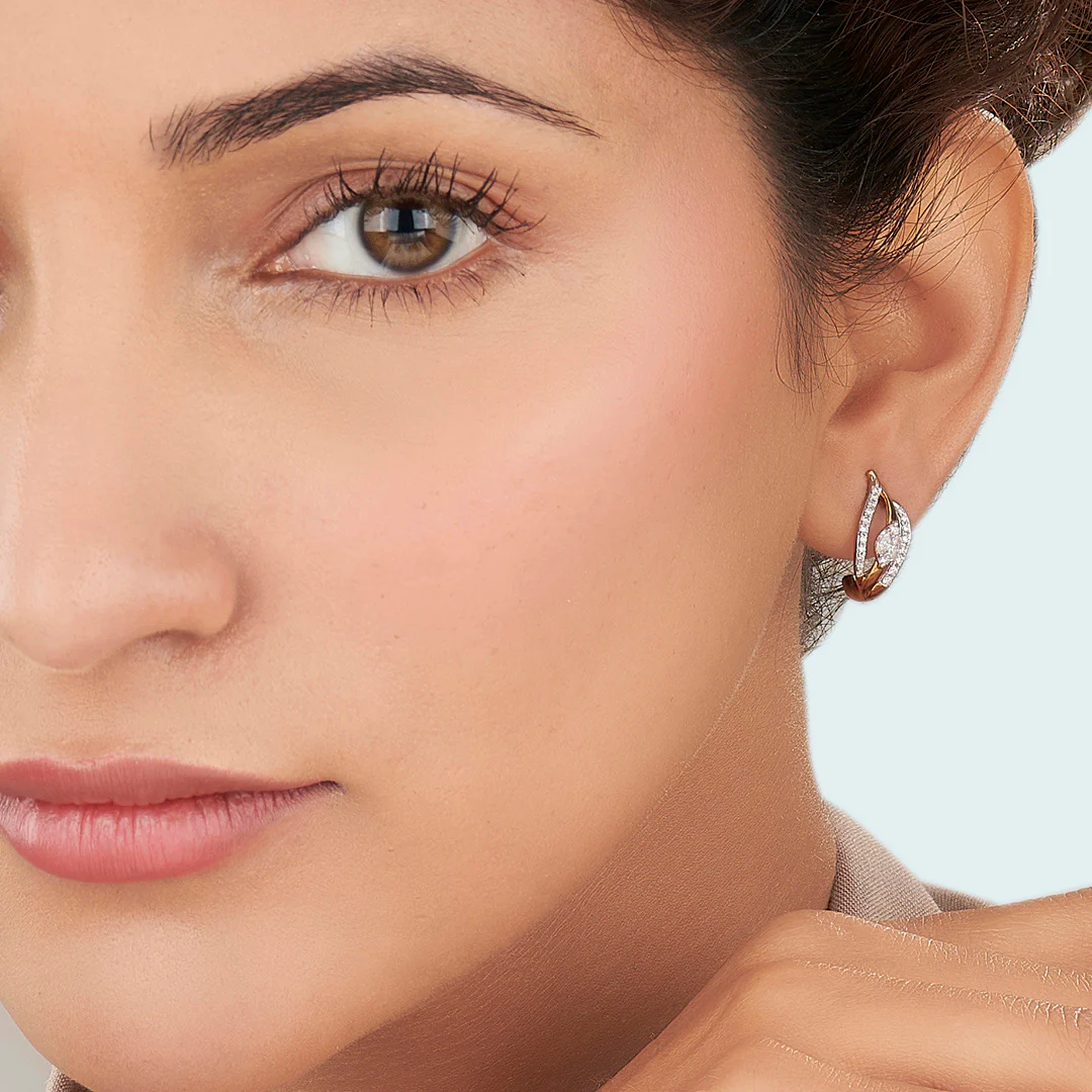 Radiant Waves Yellow Gold Stud Earring for Women - Image 2