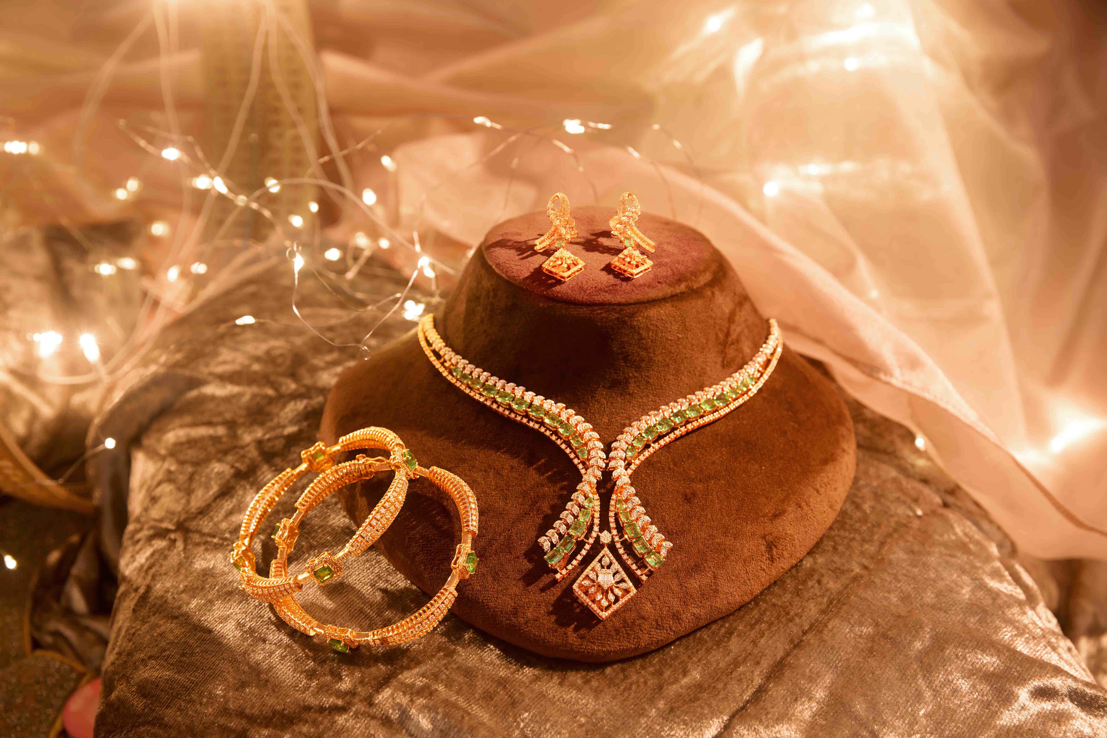 Royal Lustre Diamond Bangle - Image 2