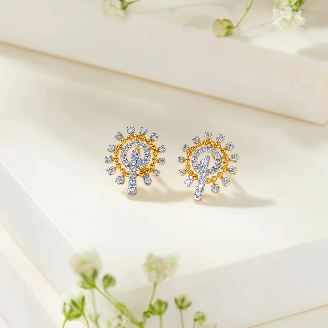 Serene Gold & Diamond Stud Earring For Women