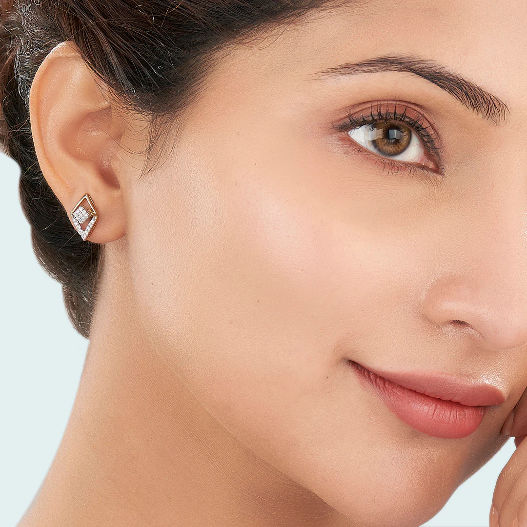 Sparkle Prism Gold Stud Diamond Earring for Women - Image 2